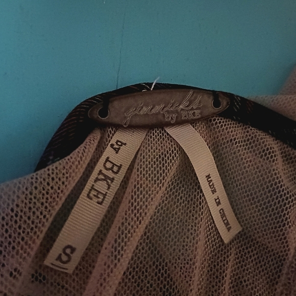 Gimmicks by BKE - Picture 4 of 4